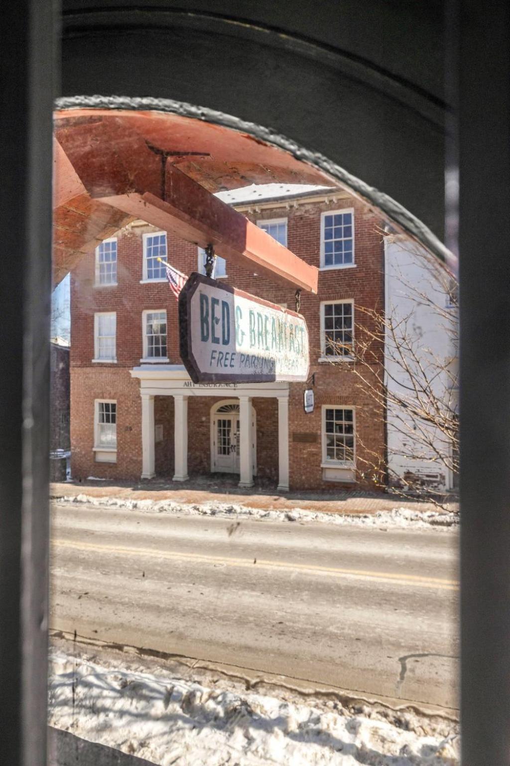 Leesburg Colonial Inn Exterior photo